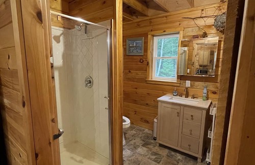Georgetown Cabine | Captain's Camp - Rustic, Cozy Camp on the Back River in Georgetown, Maine!
