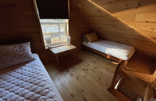 Georgetown Cabine | Captain's Camp - Rustic, Cozy Camp on the Back River in Georgetown, Maine!
