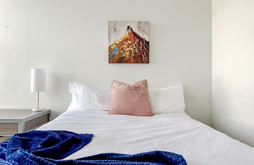 Downtown Springfield Appartement | Sleepover: Ideal 1BD/1BA - Downtown Springfield