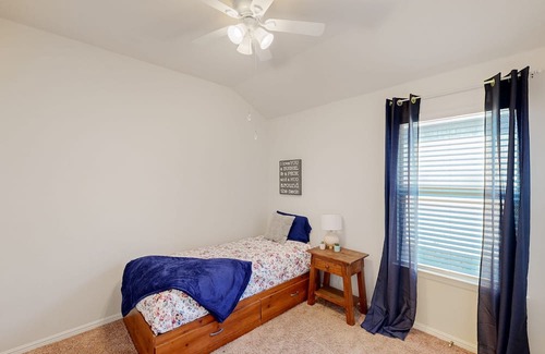 Crowley Maison | Delightful dog-friendly retreat with pool, firepit, & peaceful yard