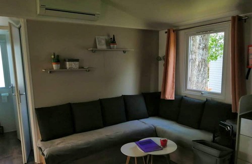 Condrieu Maison | Homerez - Beautiful bungalow for 5 ppl. with shared pool and terrace at Condrieu