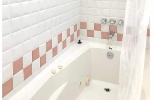 Belmar Appartement | Summer Beach Cabin Only 4 miles to beach