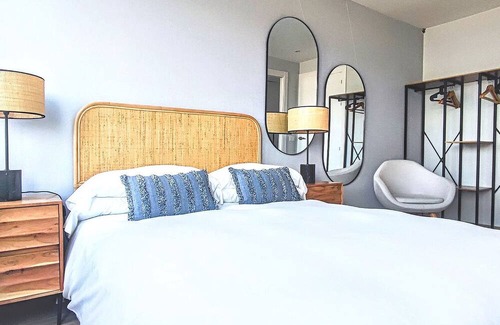 Les Corts Appartement | 3BR Luxury high floor & Terrace near L'illa - Max