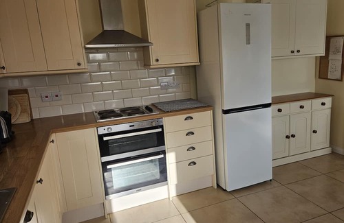 St. Mawes Maison | Whitestones - sleeps 8 guests in 4 bedrooms