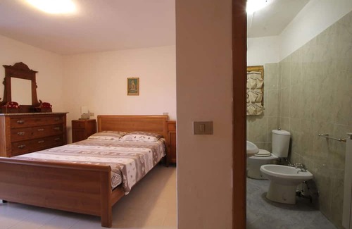 Comano Autre | House with garden in Lunigiana