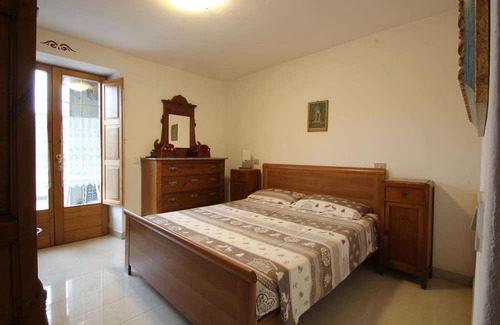 Comano Autre | House with garden in Lunigiana