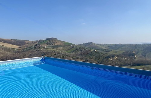 Castilenti Lit Et Petit-Déjeuner | Bed and Adventure - Camera Vista met Panoramisch Uitzicht!