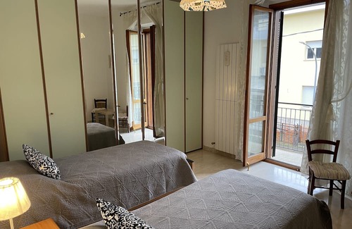 Bisenti Appartement | Central Bisenti Escape with 55 square metre sunny Terrace and secure parking