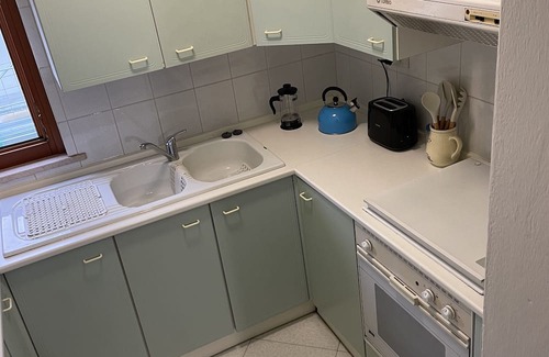 Bisenti Appartement | Central Bisenti Escape with 55 square metre sunny Terrace and secure parking