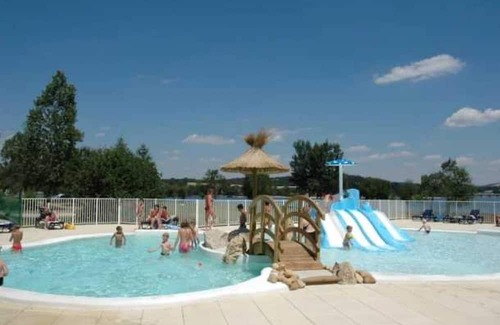 Canet-de-Salars Chalet De Ski | Chalet 4 étoiles - Parc aquatique - eeeahd