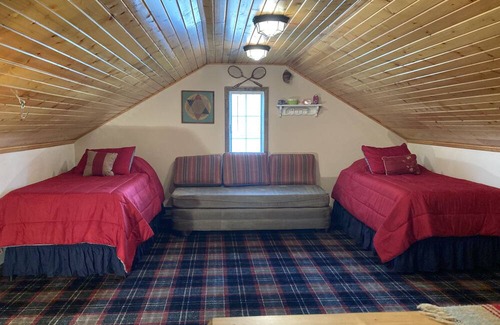 Havana Cabine | Family-friendly 2-bedroom cabin on Matanzas Beach, Havana with WiFi, AC