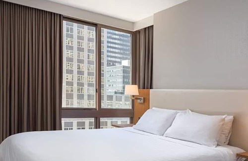 Turtle Bay Station Balnéaire | Bring your friends and celebrate New Year's Eve in NYC! Sleeps 6 /2 BDRM
