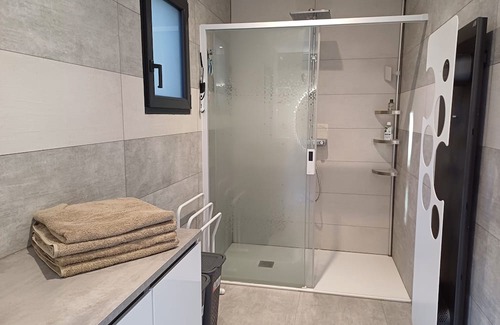 Payrin-Augmontel Maison | Villa Neuve Entière Jacuzzi Terrasse Privatif