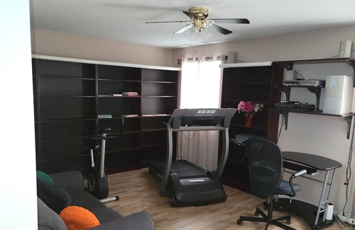 Orleans Village - Chateauneuf Maison | Beautiful house in Orléans ottawa