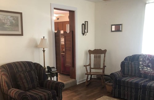 Middleburg Maison | Thompsons Cottage cosy place to feel at home and relax.