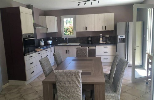 Montgaillard Villa | Homerez - Big villa for 10 ppl. with swimming-pool and terrace at Montgaillard
