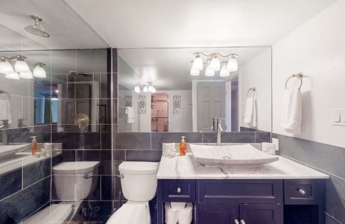 South Scottsdale Copropriété | Dog-friendly condo near the heart of Scottsdale with pool, hot tub & gym