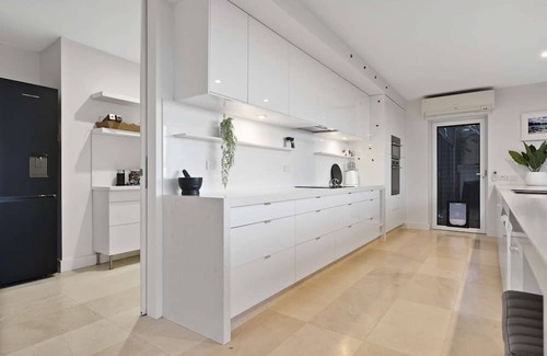 Lesmurdie Maison | Explore the serenity of Wattle Falls with a 4 Bedrooms, 3 Bathrooms Home