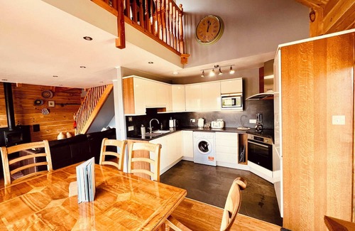 Foyers Cabine | Braemar - Lodges On Loch Ness
