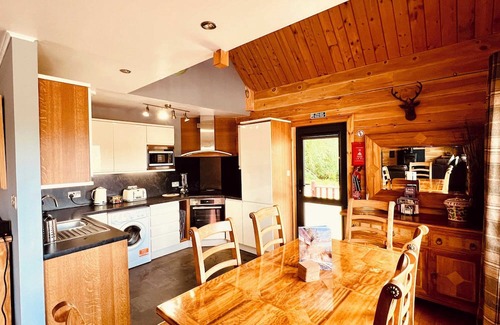 Foyers Cabine | Braemar - Lodges On Loch Ness