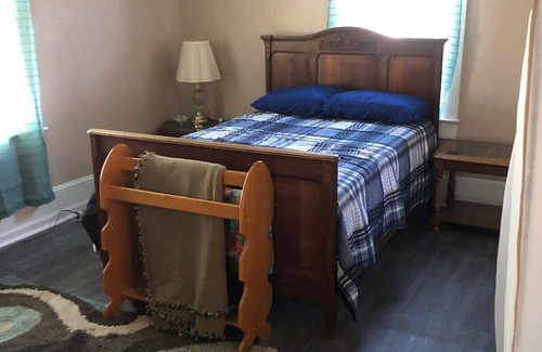Palestine Maison | Peaceful & Simple 2 BR Home in Quiet Neighborhood