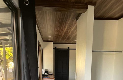 Uvita Cabine | Modern Jungle Cabana#8 - 1 Bedroom King bed & private bathroom, close to beach