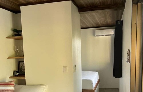 Uvita Cabine | Modern Jungle Cabana#5 - 1 Bedroom Queen bed & private bathroom, close to beach
