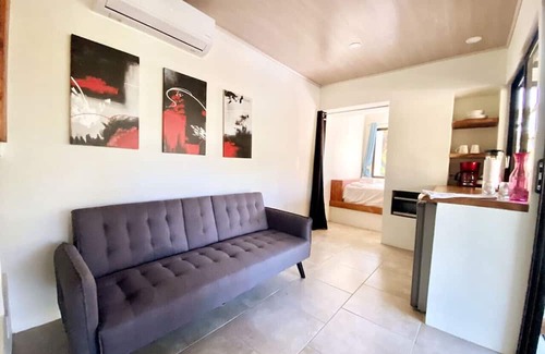 Uvita Cabine | Modern Jungle Cabana#1 - 2 Bedroom Queen bed & private bathroom, close to beach