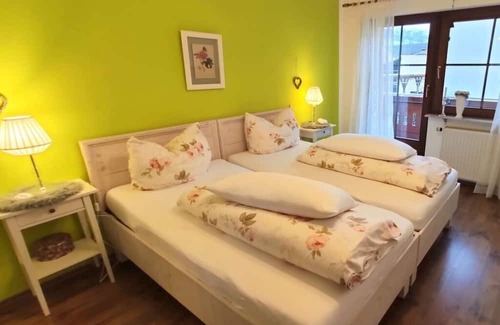 Hachtel Appartement | Birgit Bender Rosenrot
