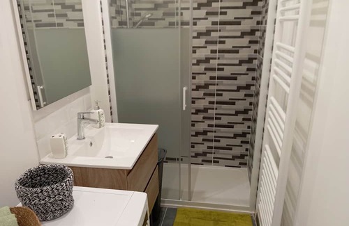 Vierzon Appartement | "Le Cocooning" - Parking Gratuit - Arrivée Autonome
