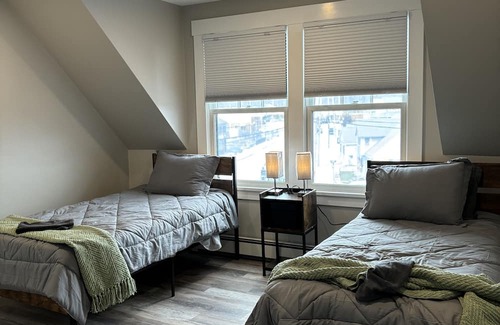 Cohasset Maison | New just minutes to Nantasket Beach and next door to a Cohasset top restaurant