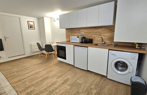 Sevran Appartement | Appartement Cosy Refait à Neuf Proche Parc des Expositions et Aéroport CDG