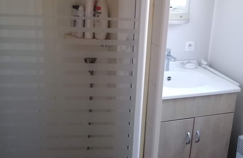 Bollezeele Maison | Joli Mobil Home 2 Chambres Dans un Camping Familiale