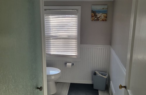 Wethersfield Maison | Nestled in a quiet safe neighborhood that's 2-minutes to I-91Intersate