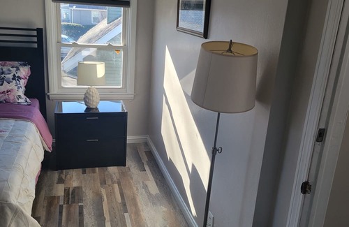 Wethersfield Maison | Nestled in a quiet safe neighborhood that's 2-minutes to I-91Intersate