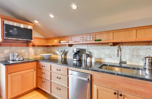 Lair Hill Appartement | Southwest Portland Apartment ~ 3 Mi to Downtown!