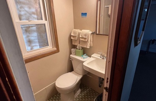 Onalaska Maison | Overlooking Lake Onalaska - Two full-size beds + bath in nostalgic motel
