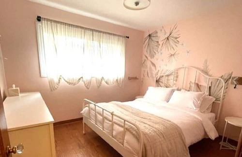 Elora Maison | Heart of downtown w/ private backyard. Walk to Elora Mill!