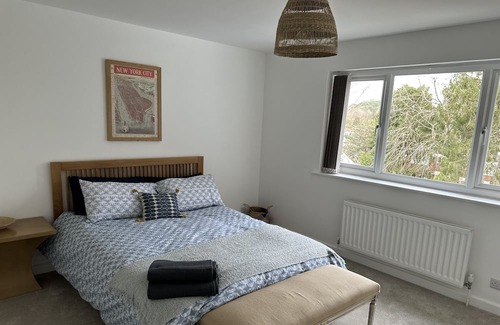 Corfe Maison | Impeccable 4-Bed House in Bournemouth