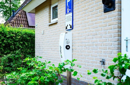 Eernewoude Maison | Family villa with sauna, spa and private sloop