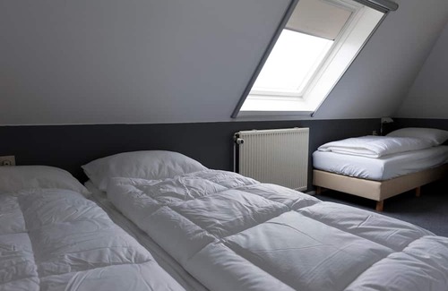 Eernewoude Maison | Family villa with sauna, spa and private sloop