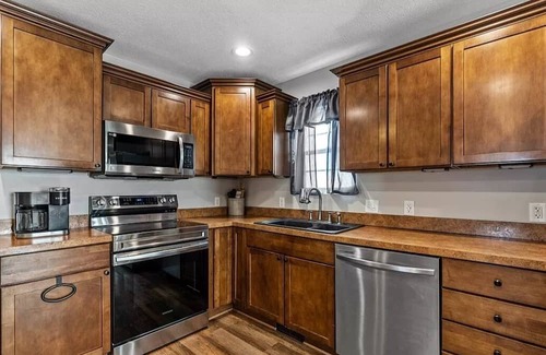 Cass County Maison | Beautiful countryside home, fresh remodel. Minutes from Lincoln and Omaha.
