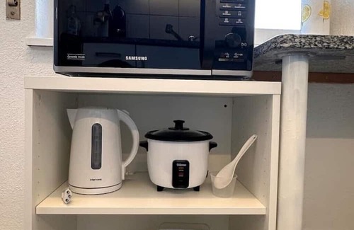 Hoengg Appartement | Gemütliches Apartment mit Einem Schlafzimmer in Zürich Höngg