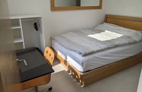 Mattenhof-Weissenbuhl Appartement | Private and independent room in Bern