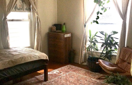 Syracuse Maison | Room available within Professional Travelers House