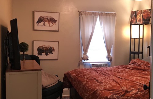 Syracuse Maison | Room available within Professional Travelers House