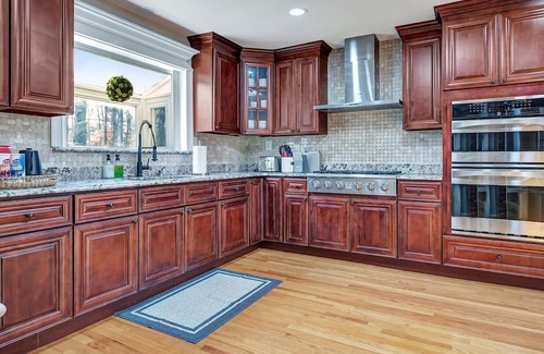 Lenni Maison | Relaxing 5BR Family Home w/Fire Pit & Pool Table