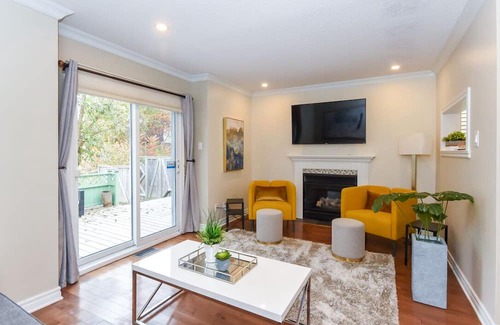 Ottawa Division Maison | Elegant and private - 3 beds, 2.5 baths - Nepean
