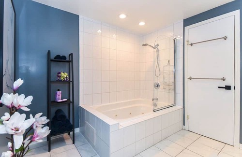 Ottawa Division Maison | Elegant and private - 3 beds, 2.5 baths - Nepean