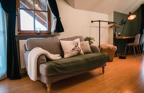 Hohenstein Appartement | Albpanorama- Apartment mit Privatsauna u. Ausblick